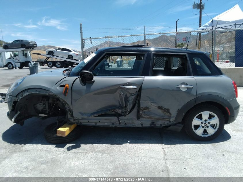 2015 MINI COOPER HARDTOP 4 DOOR WMWXS5C56FT831259