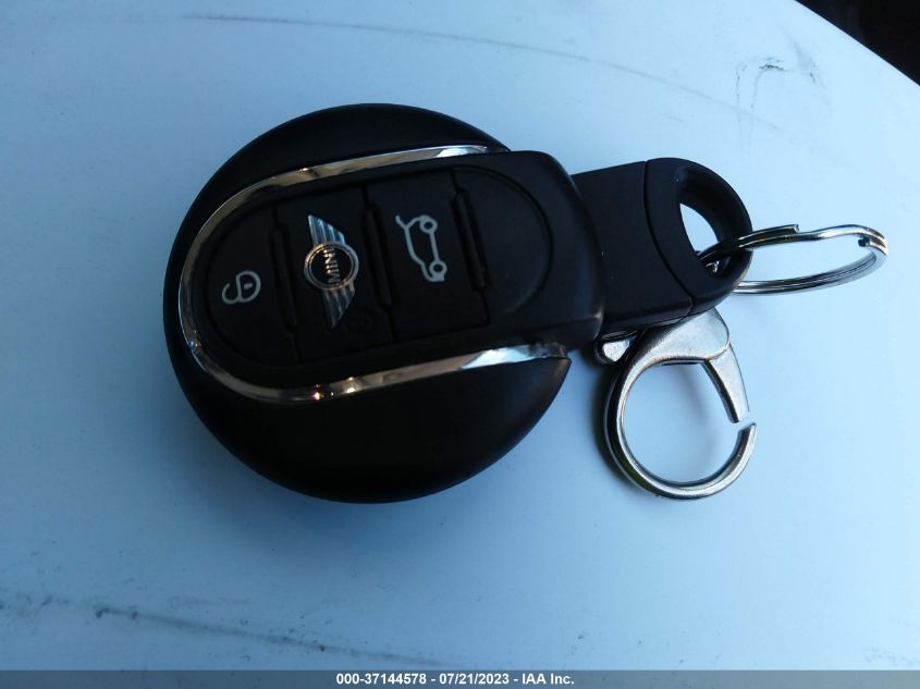 2015 MINI COOPER HARDTOP 4 DOOR WMWXS5C56FT831259