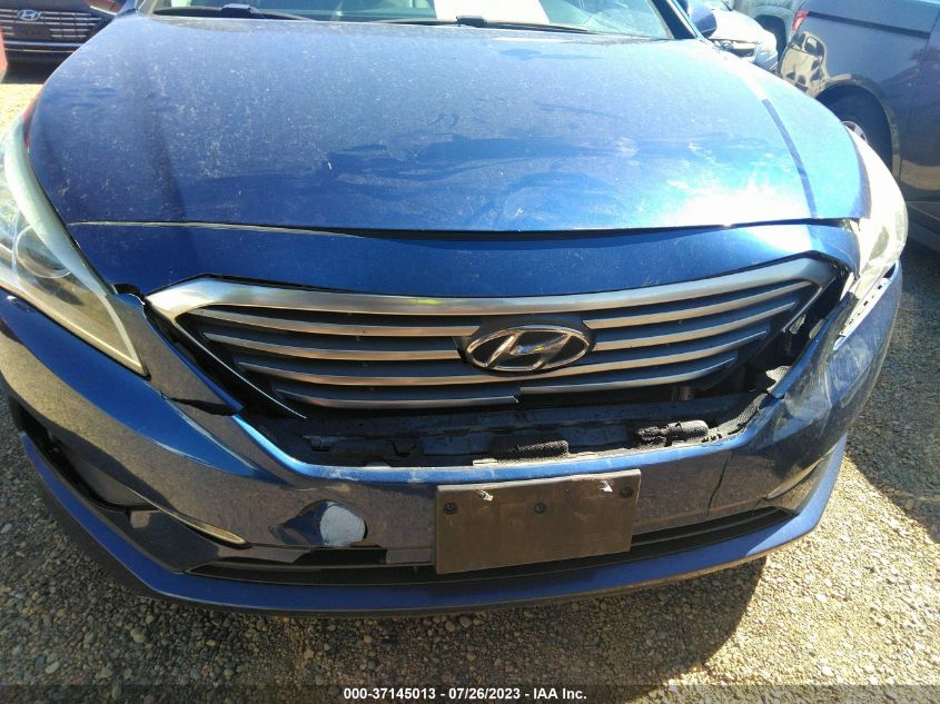 2015 HYUNDAI SONATA 2.4L SE - 5NPE24AFXFH246804