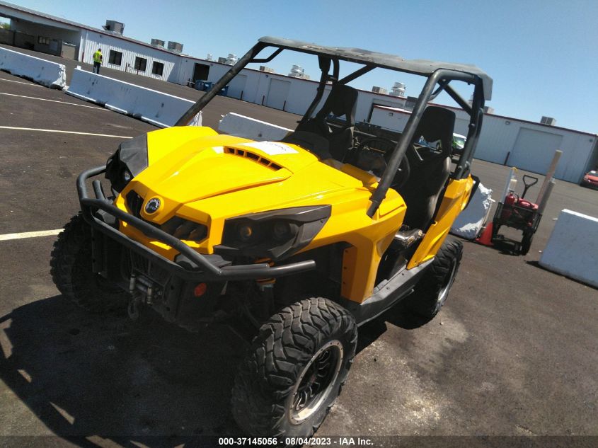 2013 CAN-AM COMMANDER 1000 DPS 3JBKGCP12DJ000223
