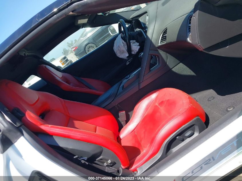 2019 CHEVROLET CORVETTE STINGRAY 1LT - 1G1YB2D72K5115682