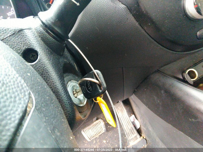 2015 KIA SOUL + - KNDJP3A5XF7789558