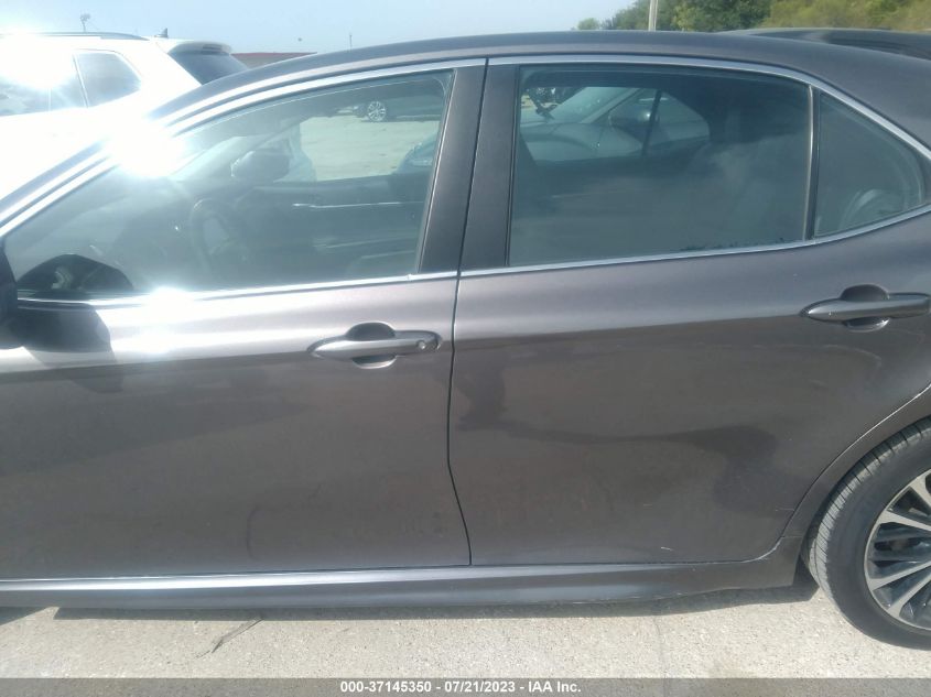 2020 TOYOTA CAMRY SE - 4T1G11AK2LU935207