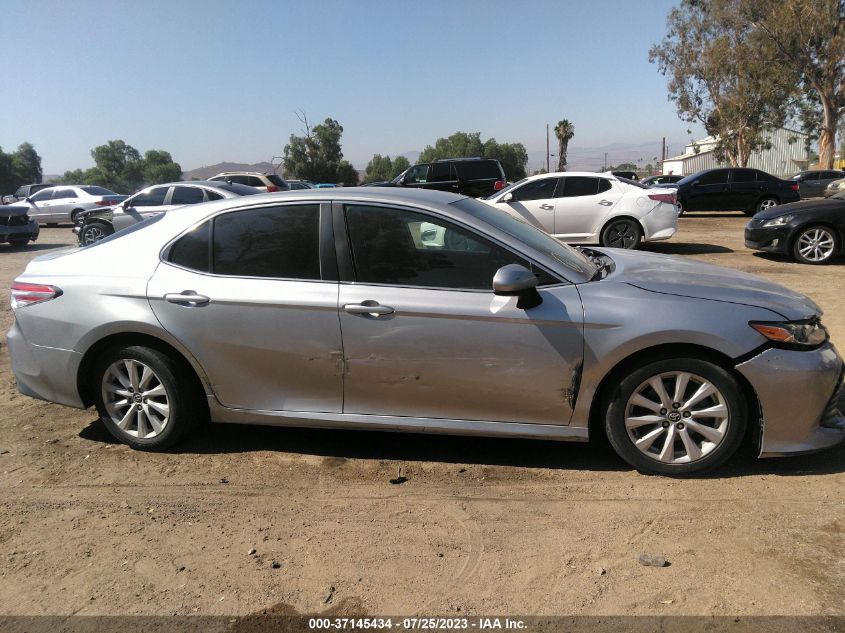 2018 TOYOTA CAMRY LE/SE/XLE/L - 4T1B11HK0JU080116