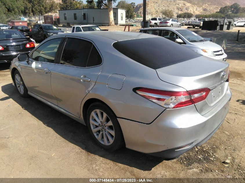 2018 TOYOTA CAMRY LE/SE/XLE/L - 4T1B11HK0JU080116