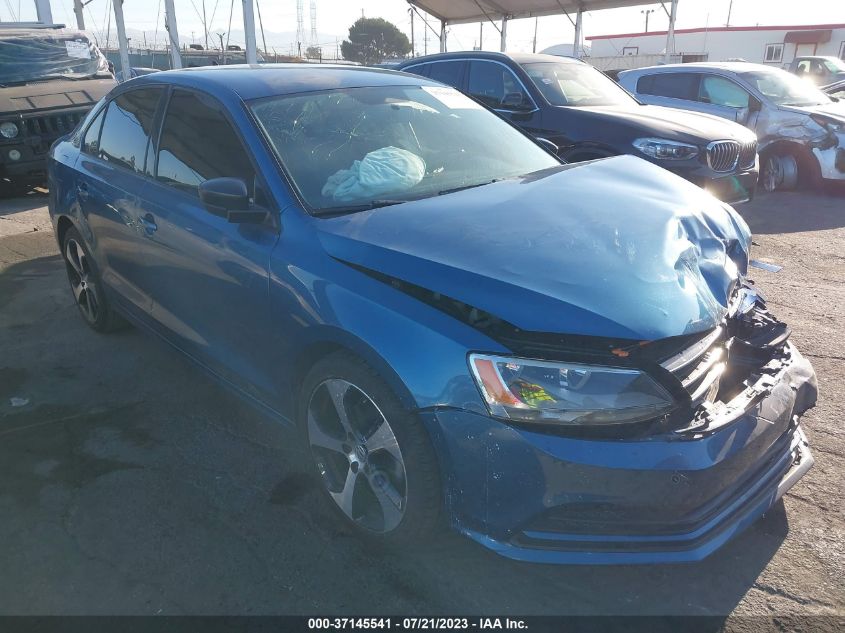 2015 VOLKSWAGEN JETTA SEDAN 2.0L TDI S - 3VW3A7AJ1FM209163