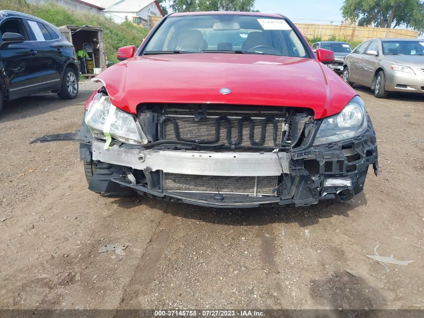 2014 MERCEDES-BENZ C-CLASS C 300 - WDDGF8AB5EG160679