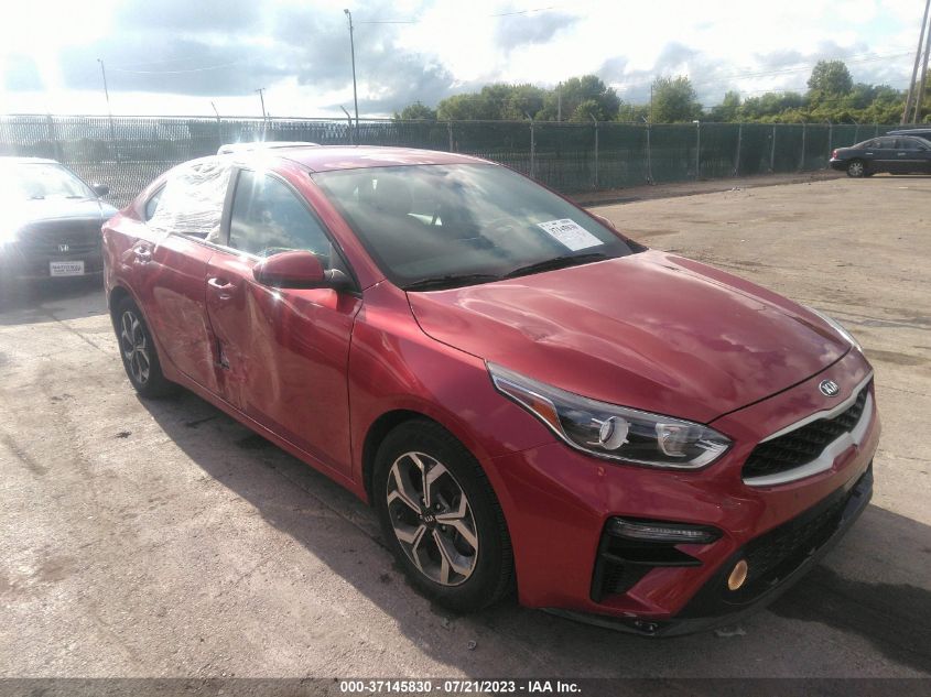 3KPF24AD4ME308590 Kia Forte LXS 13