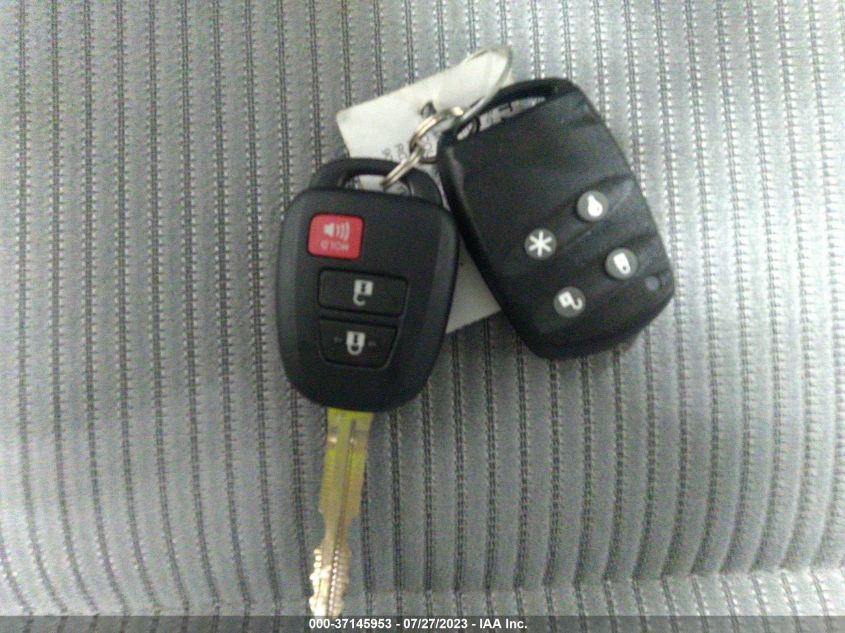 2014 TOYOTA RAV4 XLE - JTMRFREV9EJ011899
