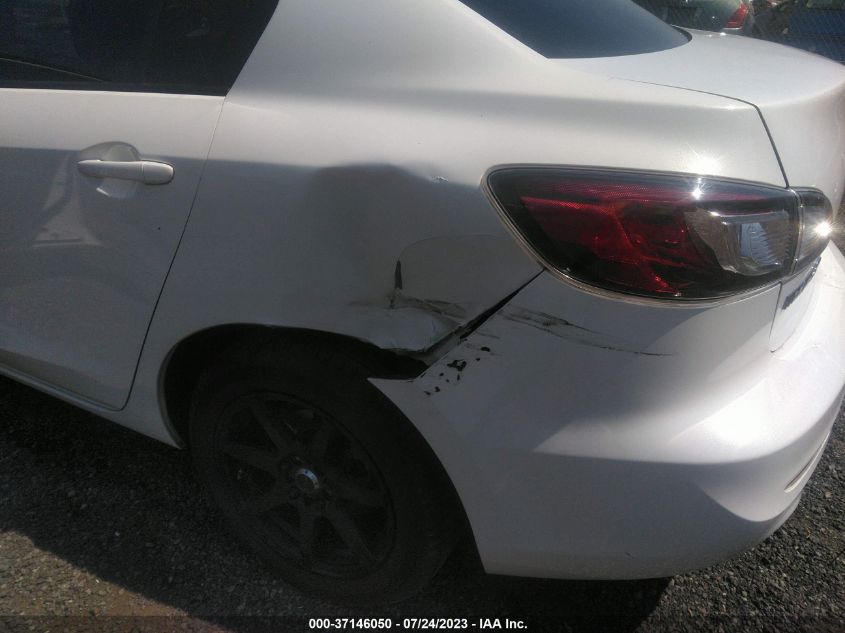 2013 MAZDA MAZDA3 I SV - JM1BL1TF0D1730450