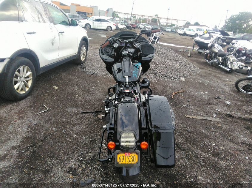 2022 HARLEY-DAVIDSON FLTRXST 1HD1ACL18NB630687