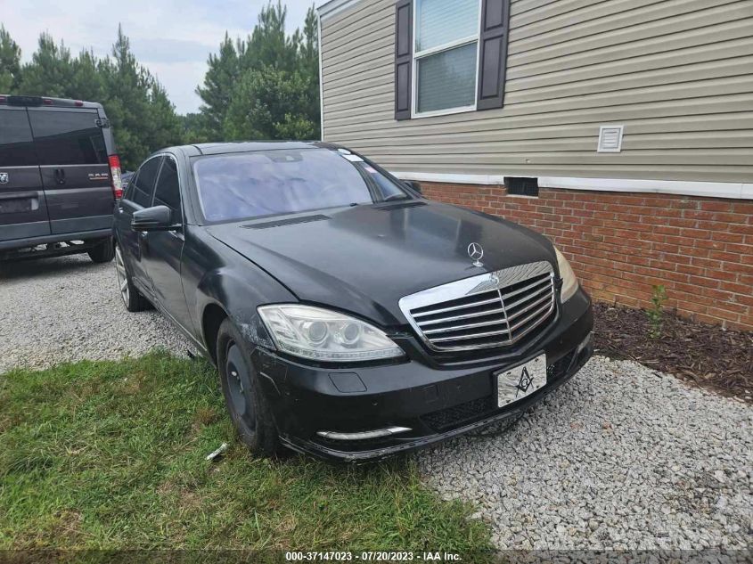2013 MERCEDES-BENZ S - WDDNG9EB1DA529706