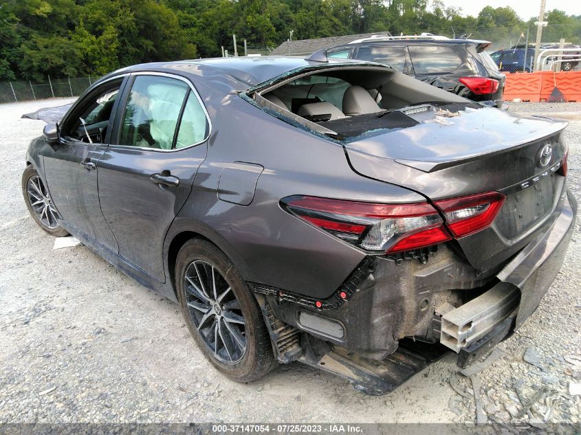 2021 TOYOTA CAMRY SE/SE NIGHT SHADE - 4T1G11AK3MU522844