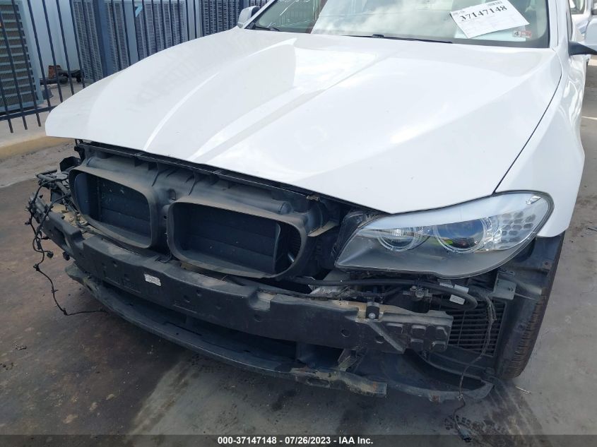 2013 BMW 5 SERIES 528I XDRIVE - WBAXH5C50DD113003