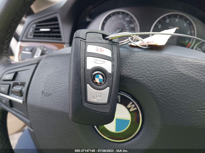 2013 BMW 5 SERIES 528I XDRIVE - WBAXH5C50DD113003