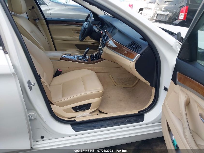 2013 BMW 5 SERIES 528I XDRIVE - WBAXH5C50DD113003