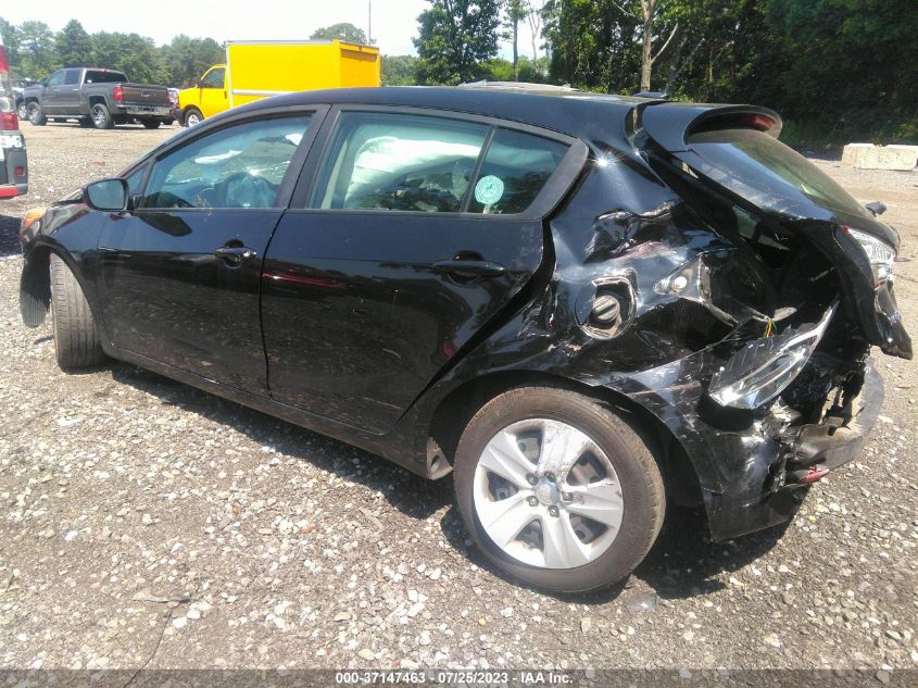 2016 KIA FORTE 5-DOOR LX - KNAFK5A80G5653718