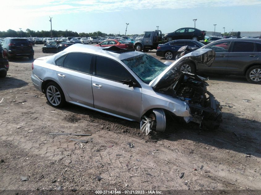 2019 VOLKSWAGEN PASSAT WOLFSBURG - 1VWLA7A35KC002837