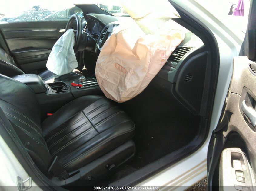 2015 CHRYSLER 300 300S - 2C3CCAGG5FH899492
