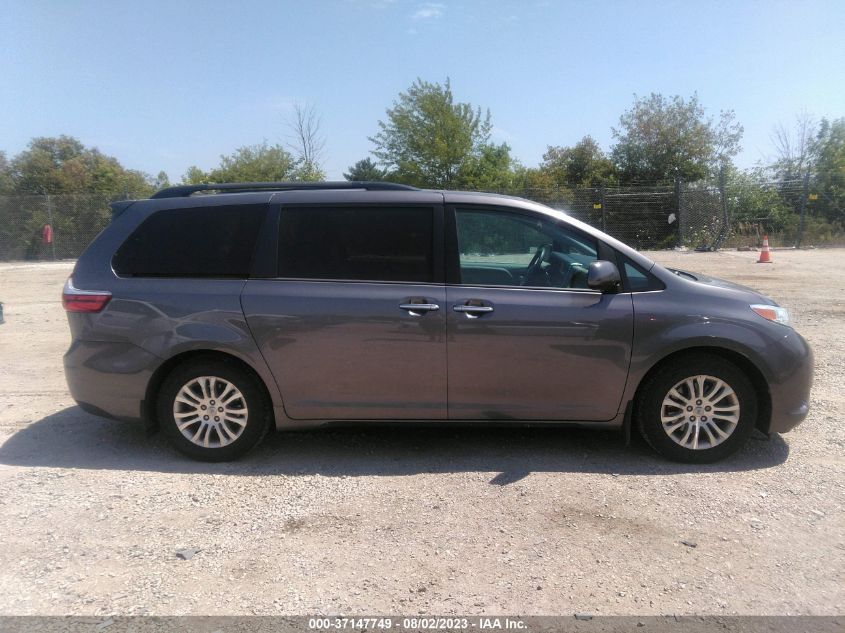 2017 TOYOTA SIENNA XLE AUTO ACCESS - 5TDYZ3DCXHS873486