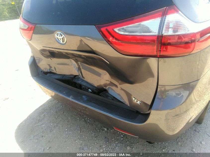 2017 TOYOTA SIENNA XLE AUTO ACCESS - 5TDYZ3DCXHS873486