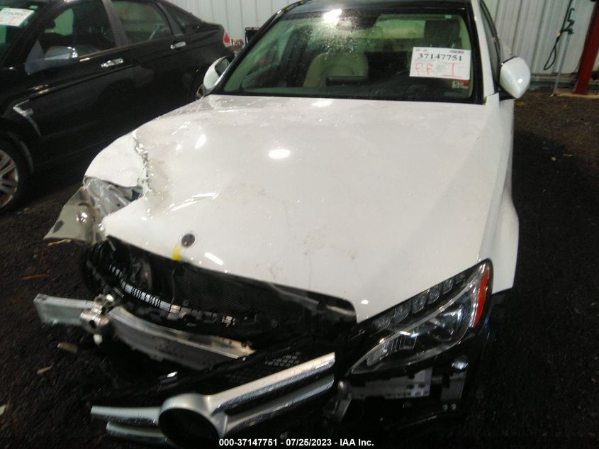 2016 MERCEDES-BENZ C-CLASS C 300 - WDDWF4JB0GR173612