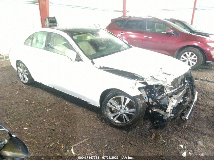 2016 MERCEDES-BENZ C-CLASS C 300 - WDDWF4JB0GR173612