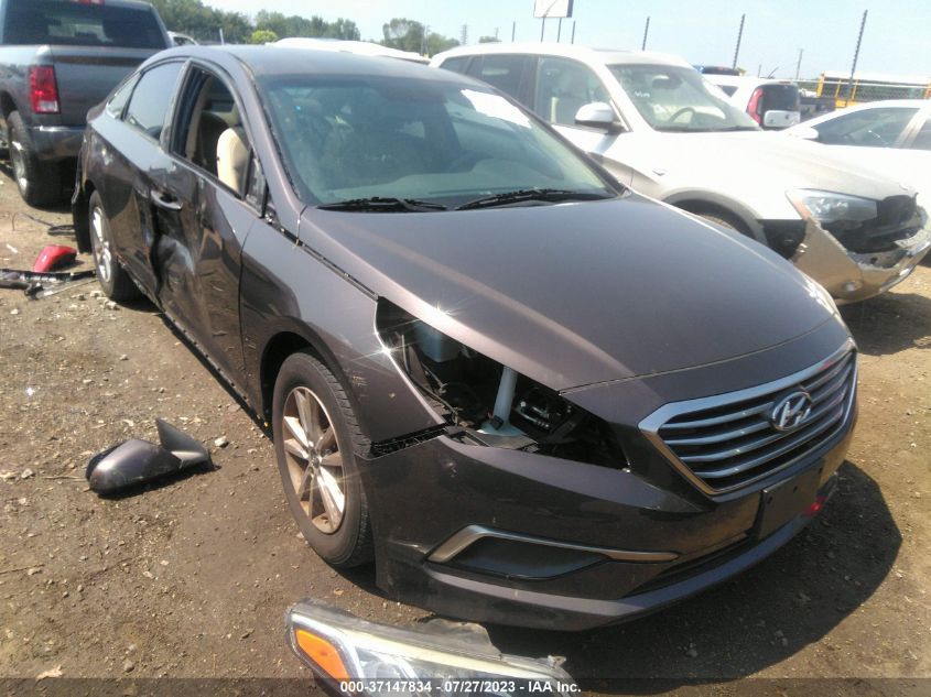 2016 HYUNDAI SONATA 2.4L SE - 5NPE24AF1GH263296