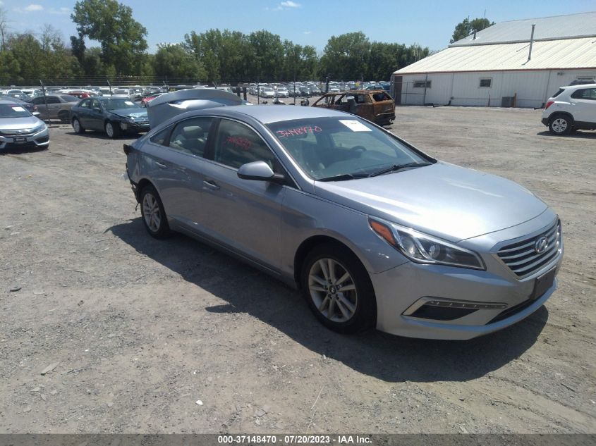 2015 HYUNDAI SONATA 2.4L SE - 5NPE24AF4FH007832