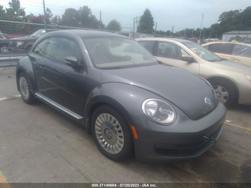 2013 VOLKSWAGEN BEETLE COUPE 2.5L W/SUN - 3VWJX7AT1DM681643