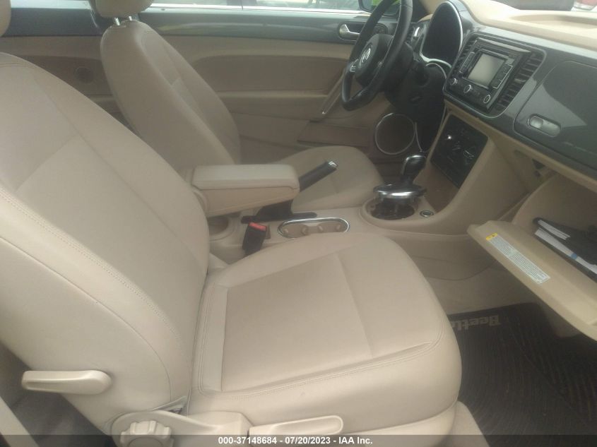2013 VOLKSWAGEN BEETLE COUPE 2.5L W/SUN - 3VWJX7AT1DM681643