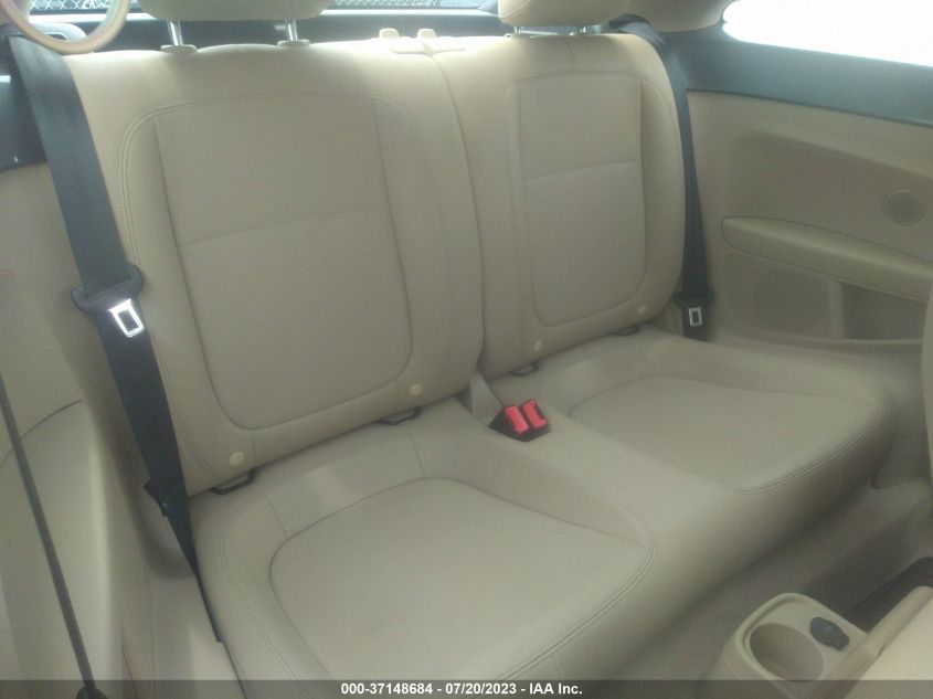 2013 VOLKSWAGEN BEETLE COUPE 2.5L W/SUN - 3VWJX7AT1DM681643