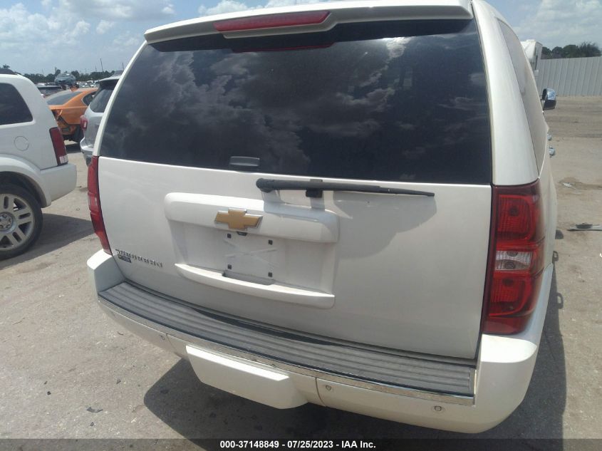 2013 CHEVROLET SUBURBAN K1500 LTZ - 1GNSKKE73DR201159