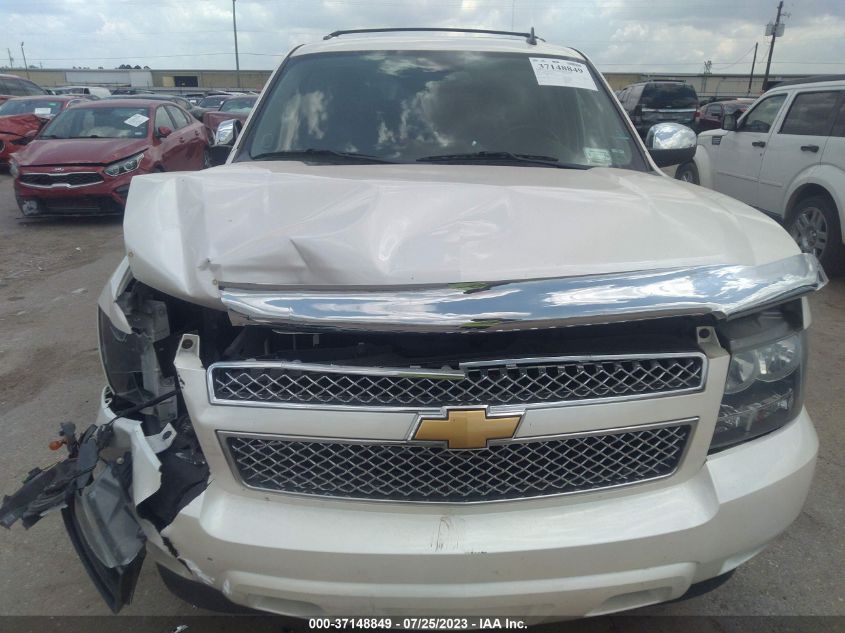 2013 CHEVROLET SUBURBAN K1500 LTZ - 1GNSKKE73DR201159