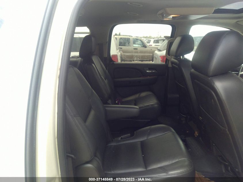 2013 CHEVROLET SUBURBAN K1500 LTZ - 1GNSKKE73DR201159
