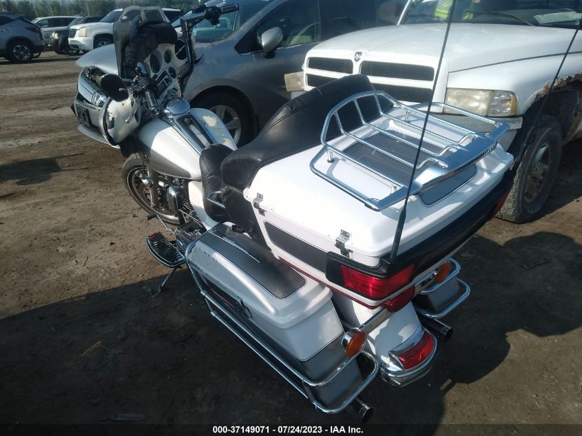 2009 HARLEY-DAVIDSON FLHTCU - 1HD1FC4139Y623598