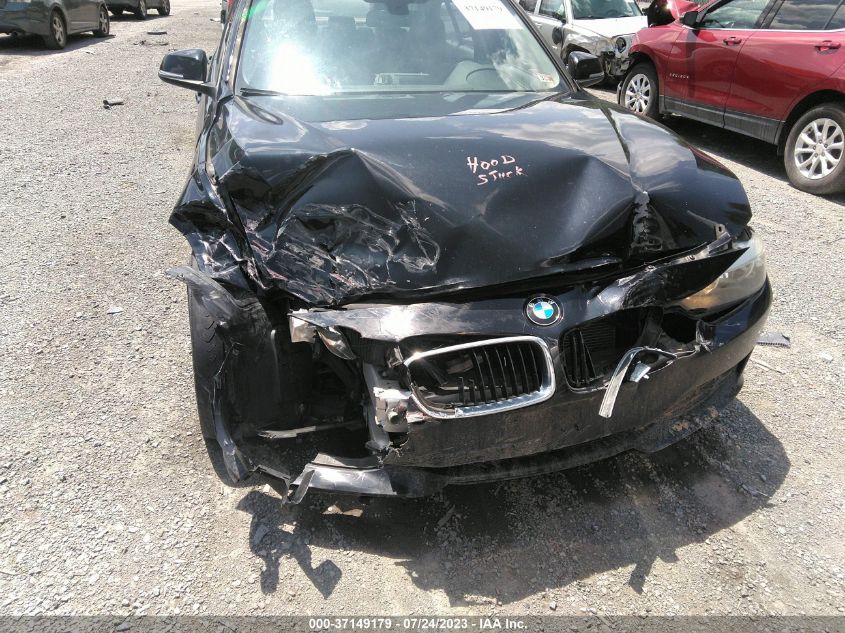 2013 BMW 3 SERIES 320I XDRIVE - WBA3C3C50DF982450