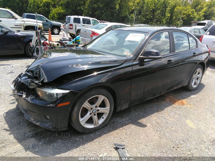 2013 BMW 3 SERIES 320I XDRIVE - WBA3C3C50DF982450