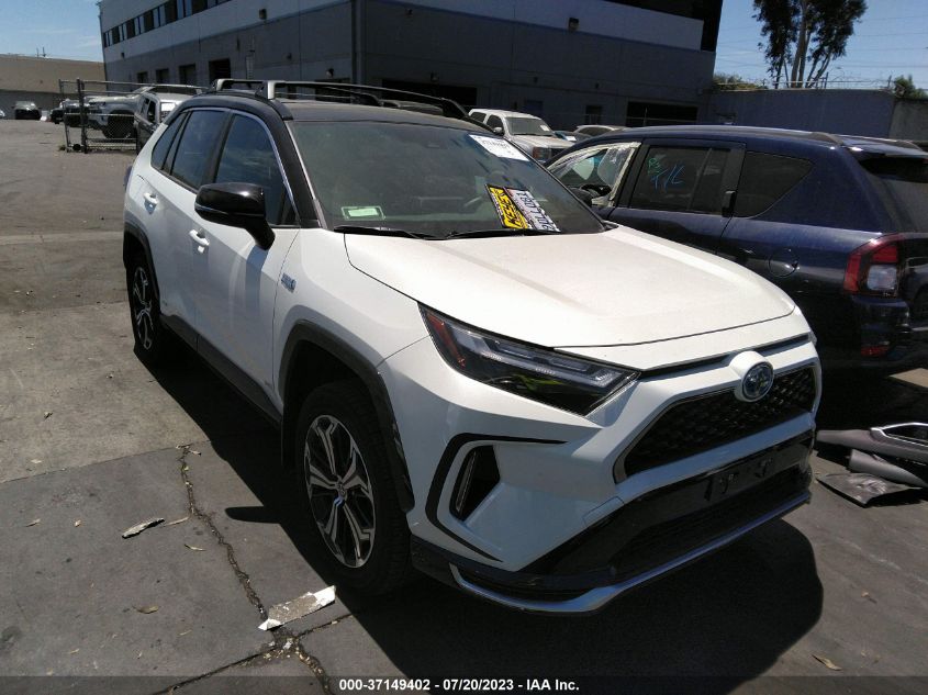 2022 TOYOTA RAV4 PRIME XSE - JTMEB3FVXND110171