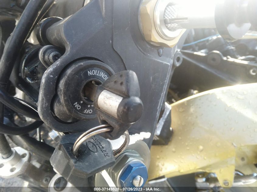 2007 SUZUKI GSX-R750 - JS1GR7KA972105664