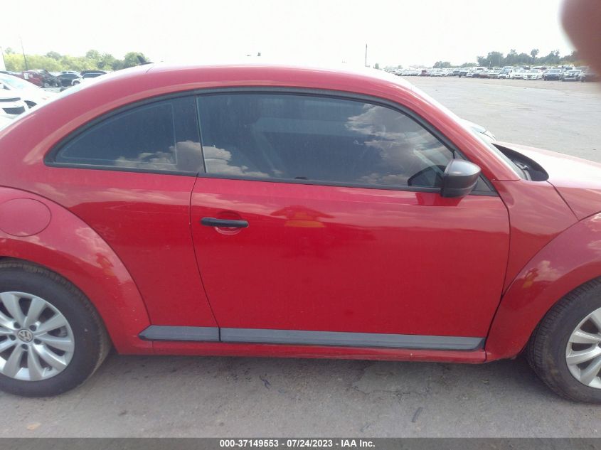 2015 VOLKSWAGEN BEETLE COUPE 1.8T FLEET EDITION - 3VWF17AT5FM640037