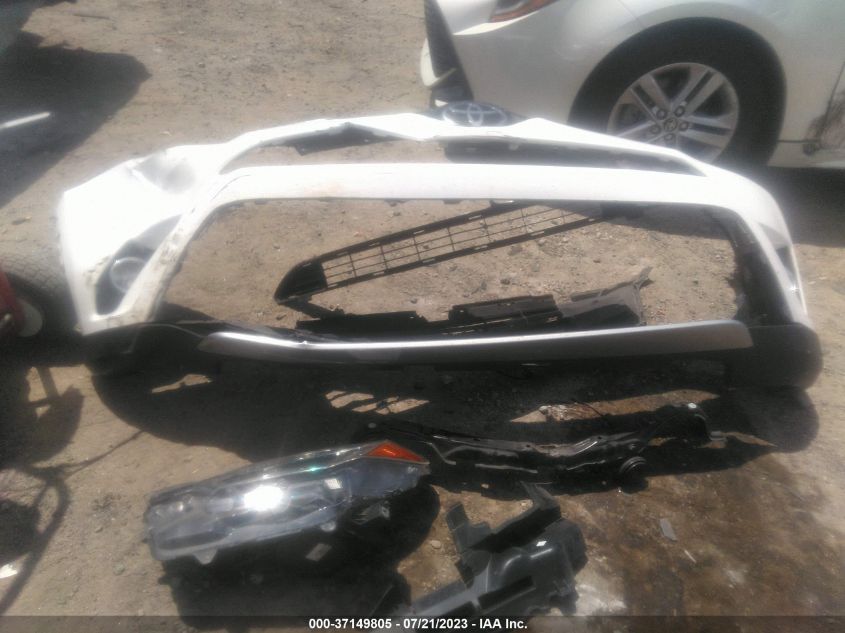 2018 TOYOTA RAV4 ADVENTURE/XLE - 2T3WFREV9JW410312