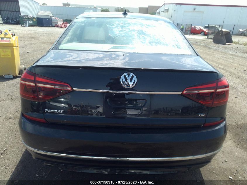 2017 VOLKSWAGEN PASSAT R-LINE - 1VWDT7A32HC072755