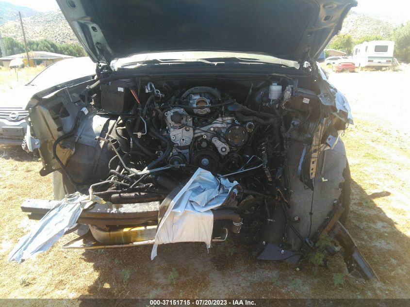 2019 CHEVROLET SUBURBAN LT - 1GNSKHKC8KR326563