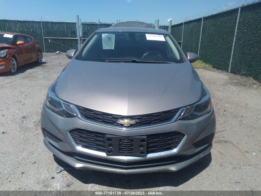 2018 CHEVROLET CRUZE LT - 1G1BE5SM0J7118431