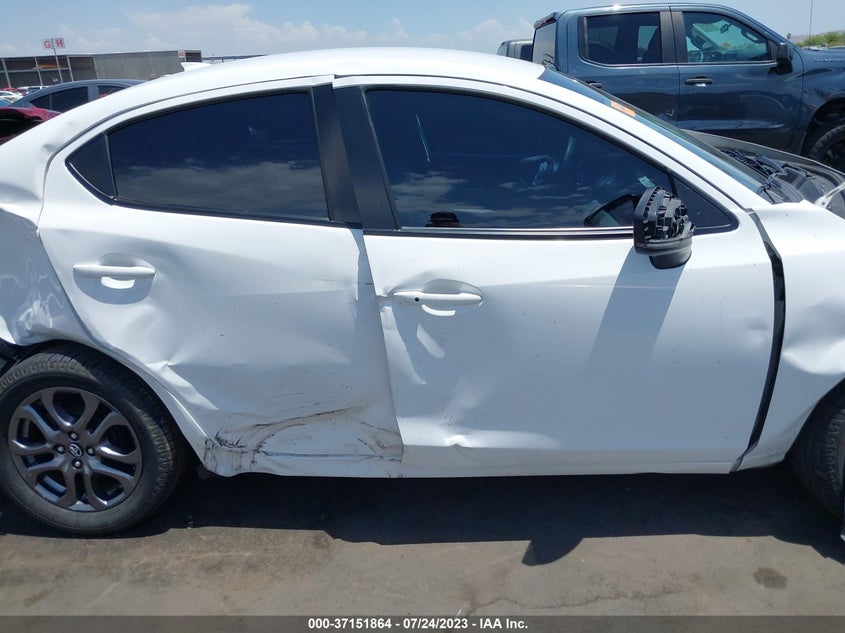 VIN 3MYDLBYV8KY511180 2019 TOYOTA YARIS SEDAN L/LE/XLE