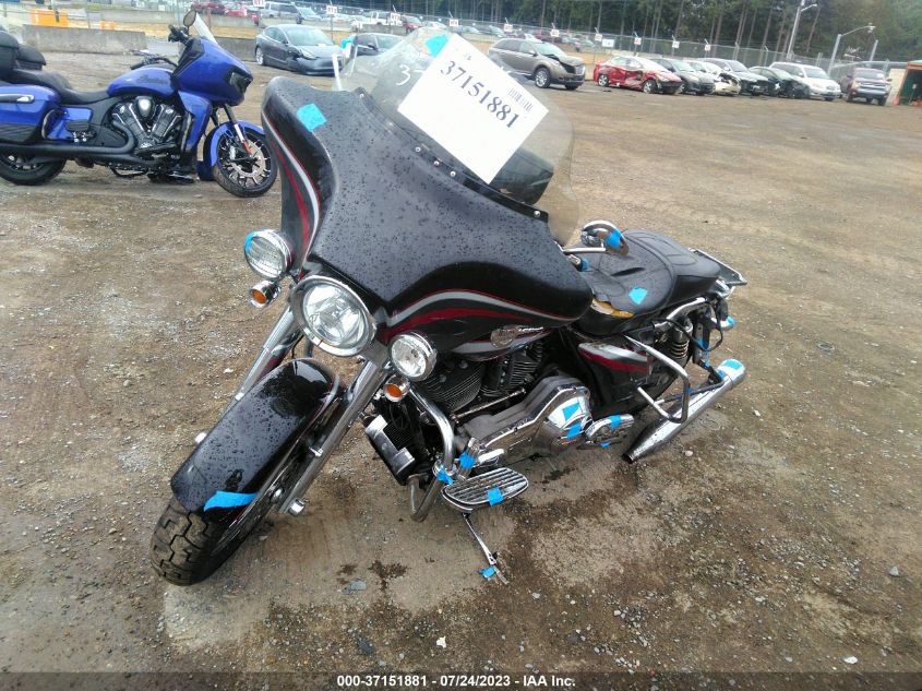 2006 HARLEY-DAVIDSON FLHTCUSE 1HD1PRE136Y952733