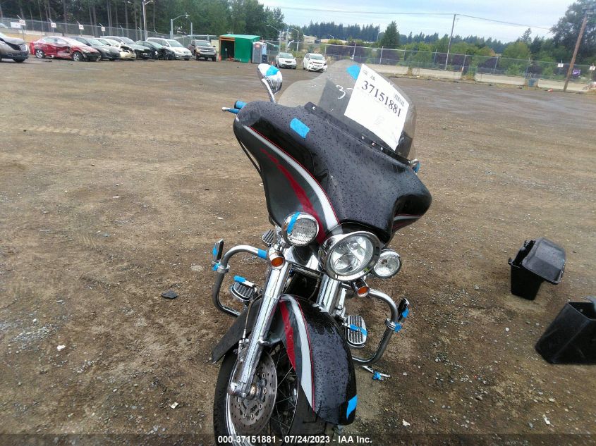 2006 HARLEY-DAVIDSON FLHTCUSE 1HD1PRE136Y952733