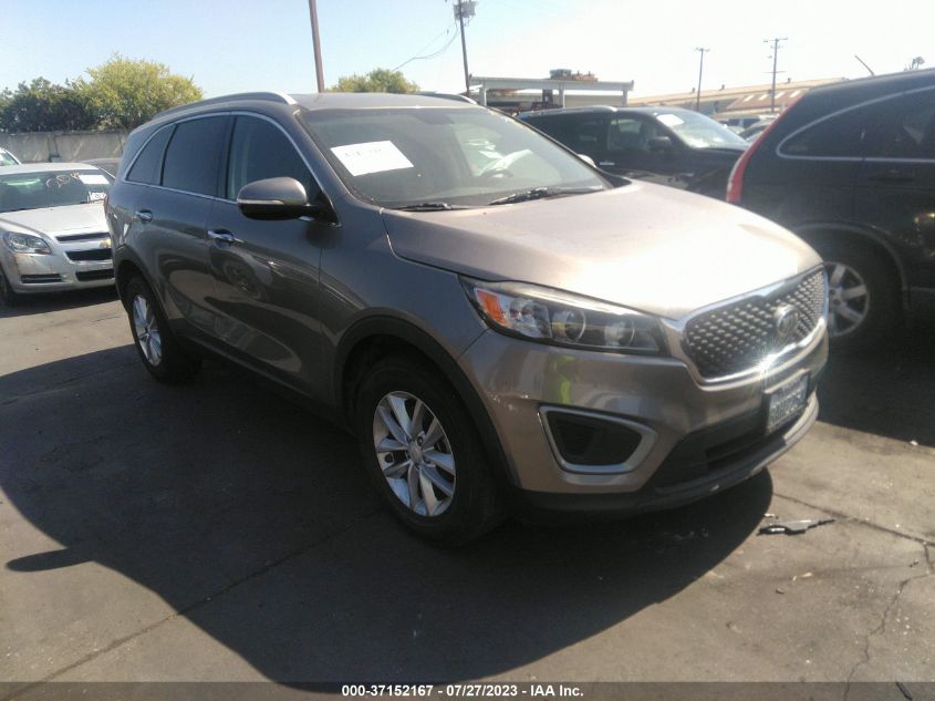 2017 KIA SORENTO LX - 5XYPG4A33HG295532