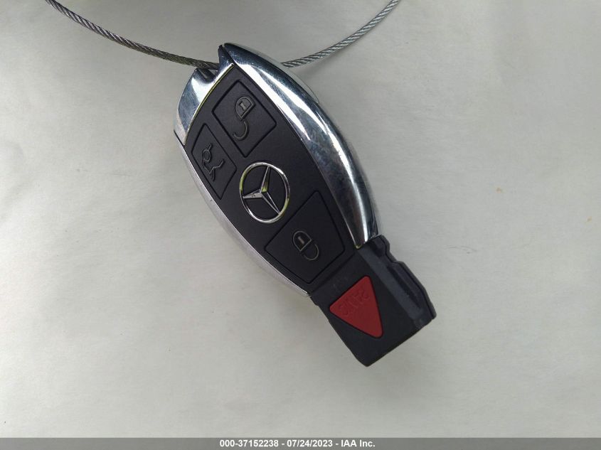 2015 MERCEDES-BENZ C-CLASS C 300 - 55SWF4KB5FU035396